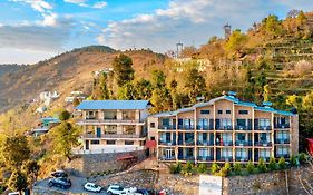 Himalayas Resort By The Lake Hill